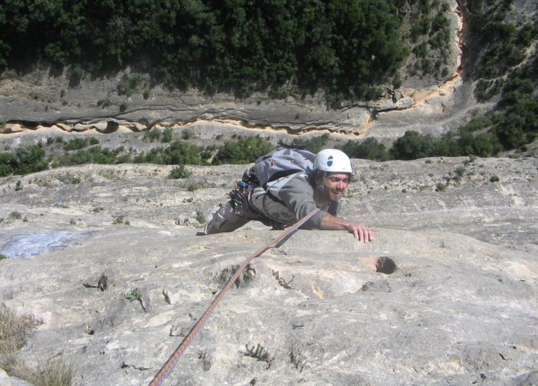 Monsieur Étienne TOUTAN – Accompagnateur montagne – Moniteur escalade et canyon