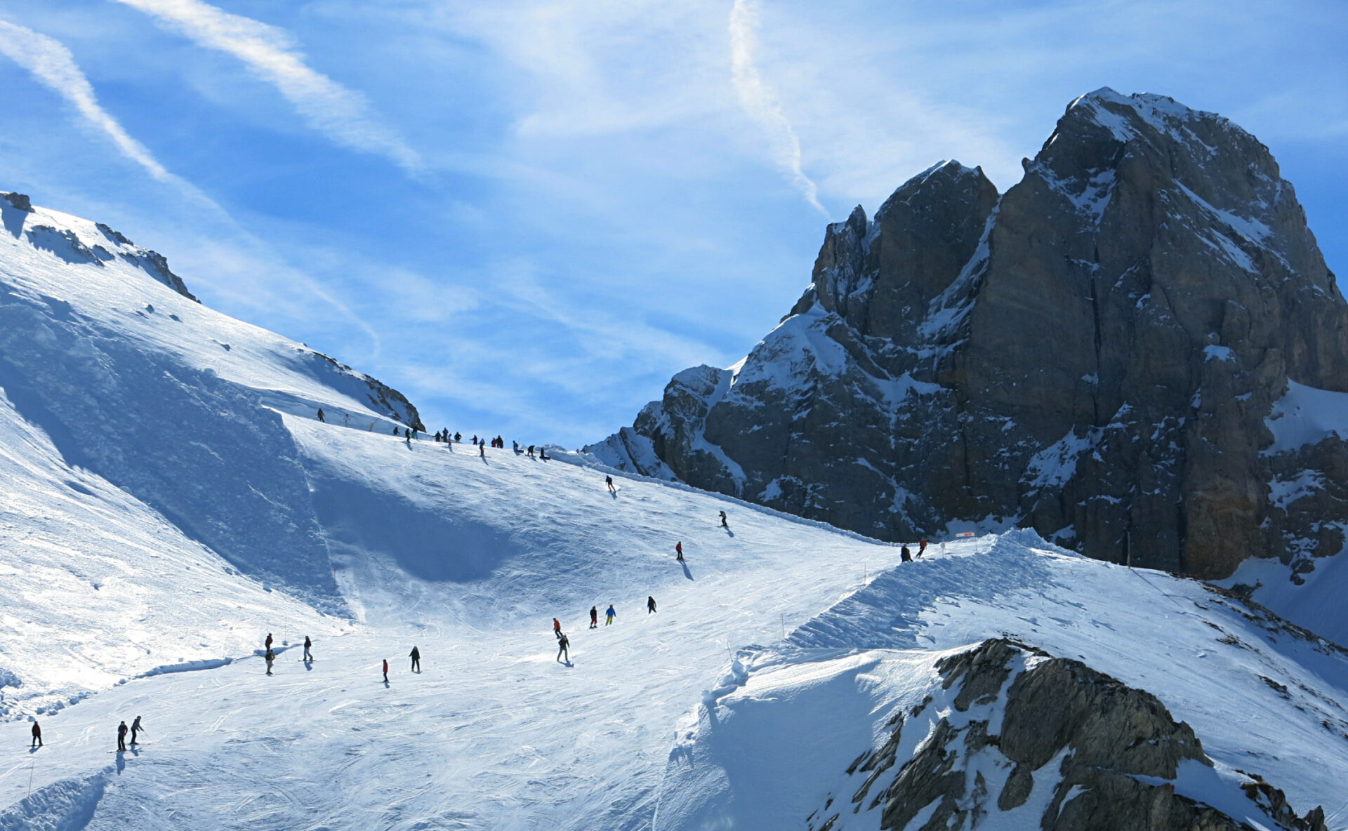 Piste de Pène Blanque ou Anglas avec le pic de l'Amoulat en arrière plan
