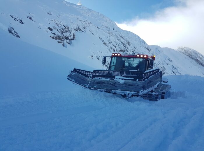 🚩 Les dangers méconnus du ski de randonnée… même en station !