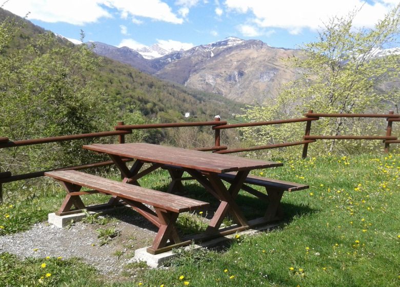 Área de picnic en la carretera de Aas