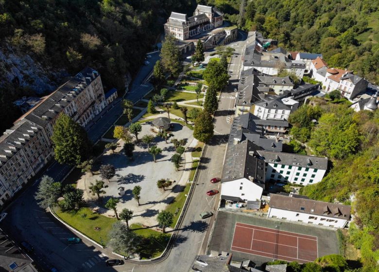 Visite historique des Eaux-Bonnes avec Wivisites