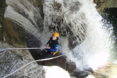 Aqua Vertige – Guide canyon spéléo