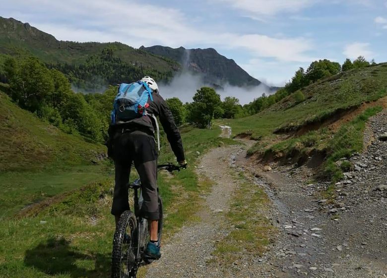 VTTAE découverte 1/2 journée Vallée d’Ossau