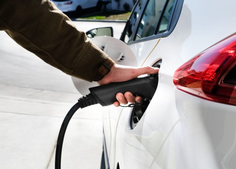 Borne de recharge électrique voiture