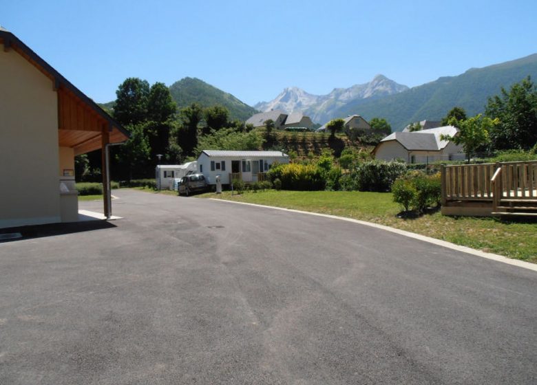 Camping al pie del Aubisque