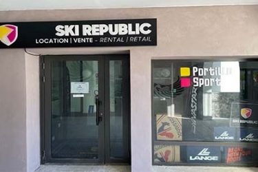 Skiing Republic