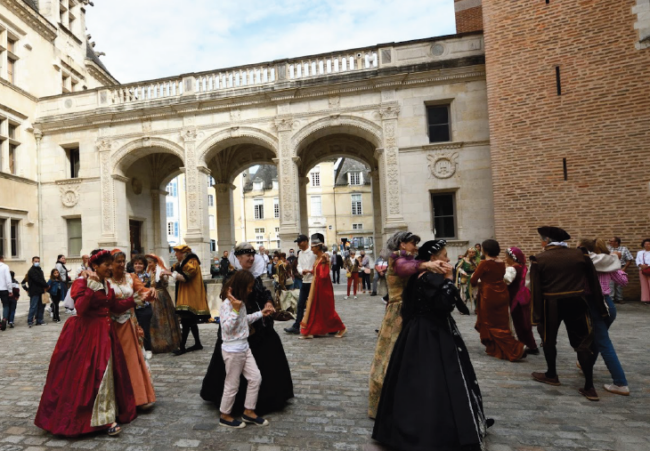 Atelier/Bal : Une soirée en renaissance – La Guinguette du Val