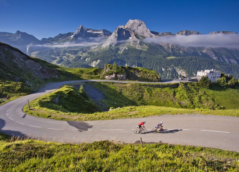 Col des Pyrénées à vélo, en liberté