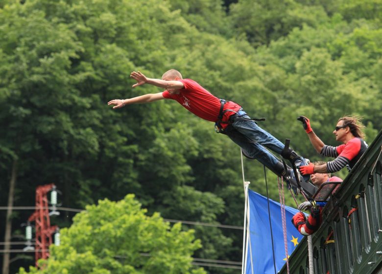 Elastic Crocodil Bungee Pyrenees