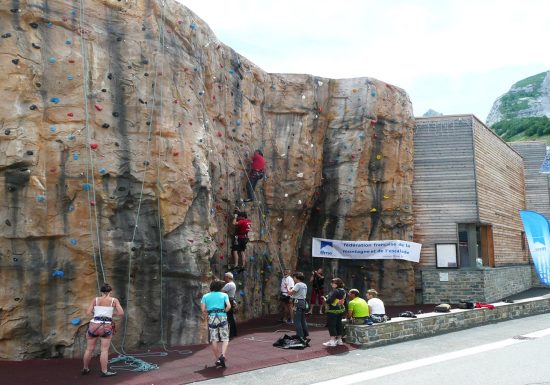 Mur d’escalade extérieur