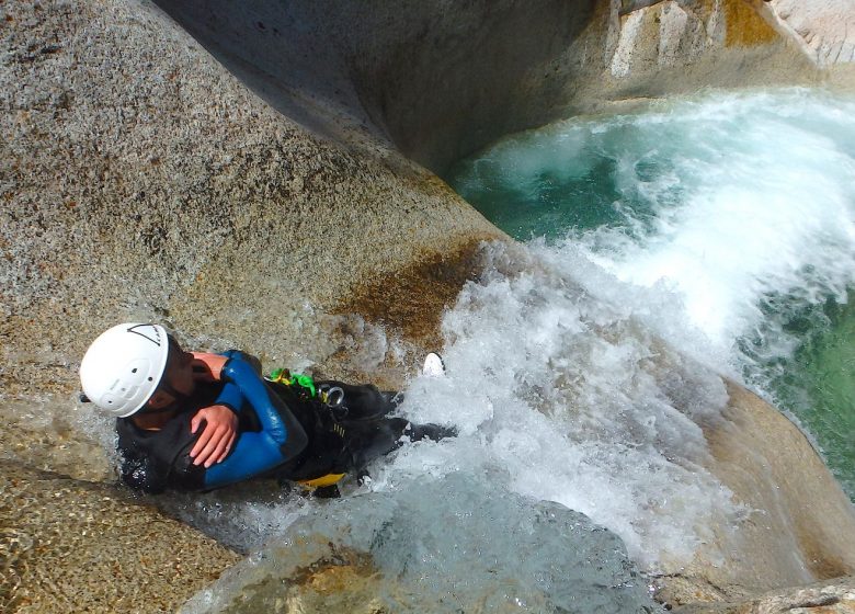 Barranquismo acuático en Ossau – Guía de barrancos