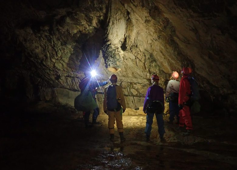 1/2 dag Speleologie-Sneeuwschoenwandelen