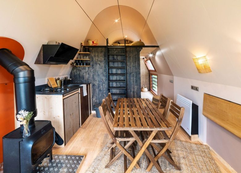 Refuge out of the city – La Cabane