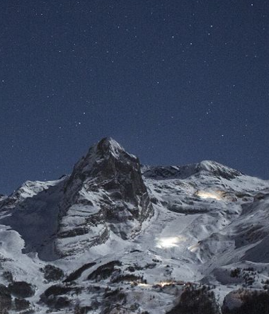 Observation des étoiles au télescope « Des étoiles dans les yeux »